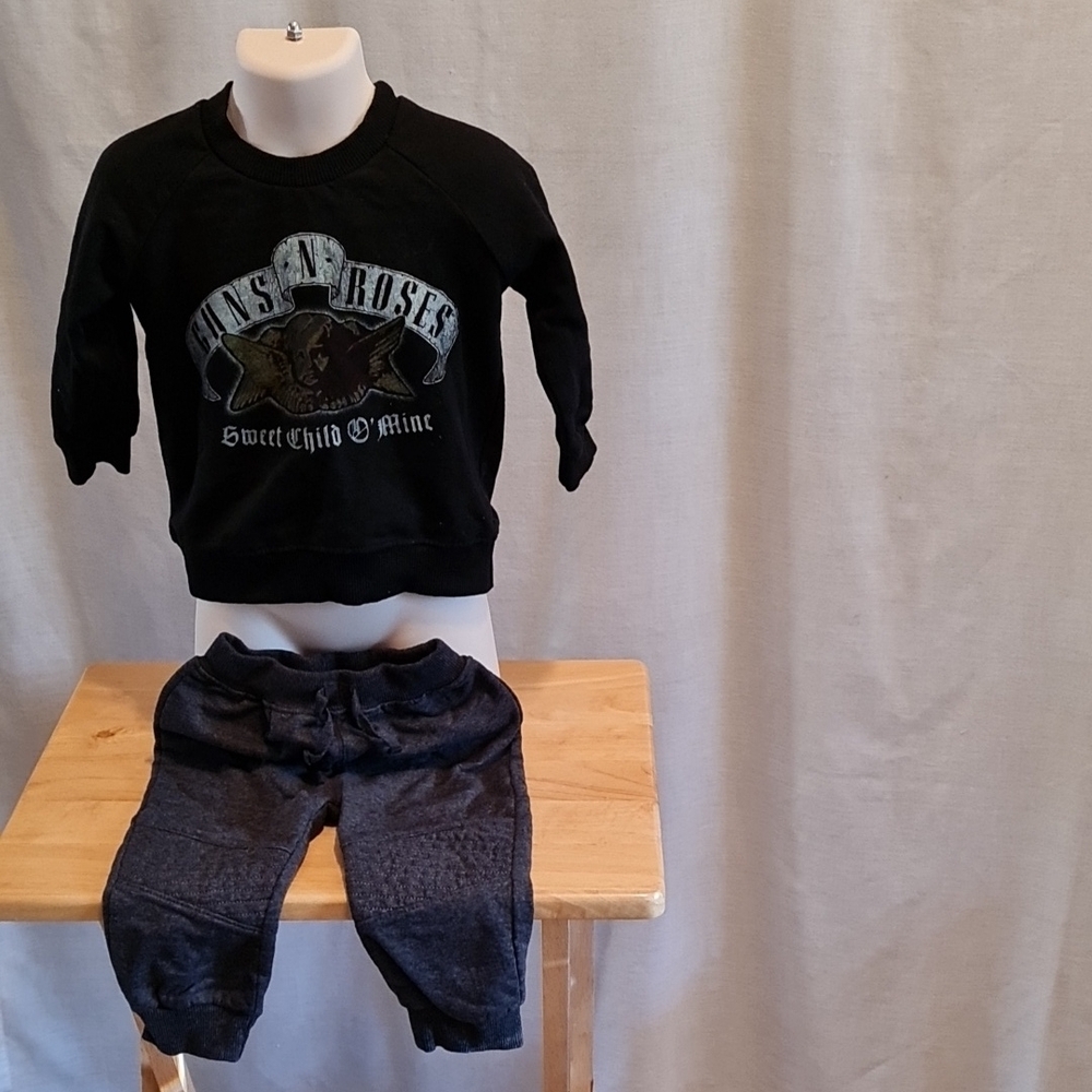 Guns N Roses Matching Set with Comfortable Fit and Elastic Waistband, EUC